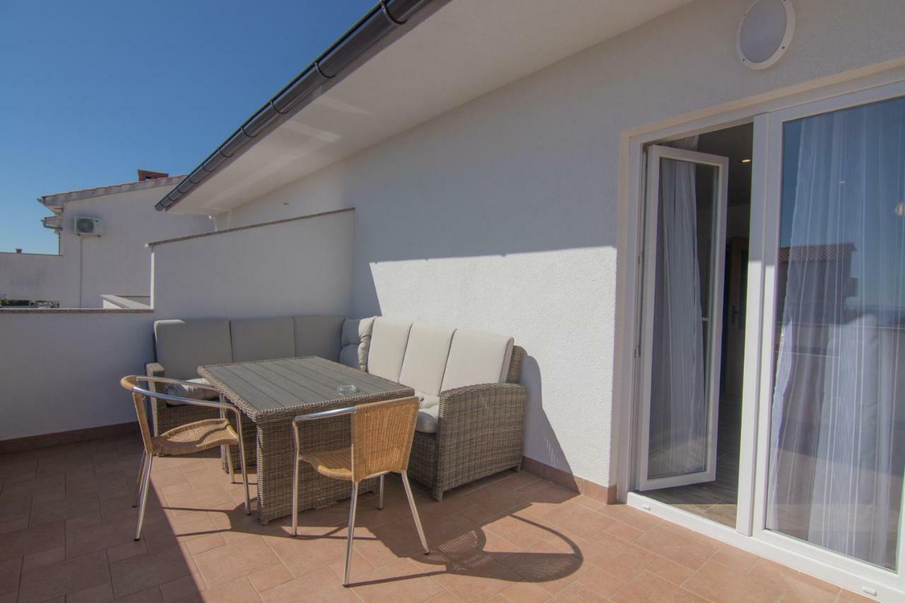 Apartmani Bistricic Veglia Exterior foto
